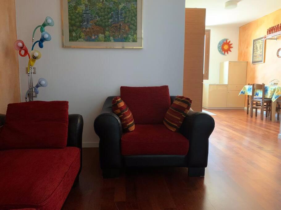 Appartamento Andrew'S House Con Parcheggio Privato 安佐拉德莱米拉 外观 照片