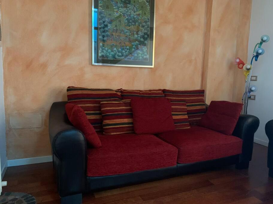 Appartamento Andrew'S House Con Parcheggio Privato 安佐拉德莱米拉 外观 照片