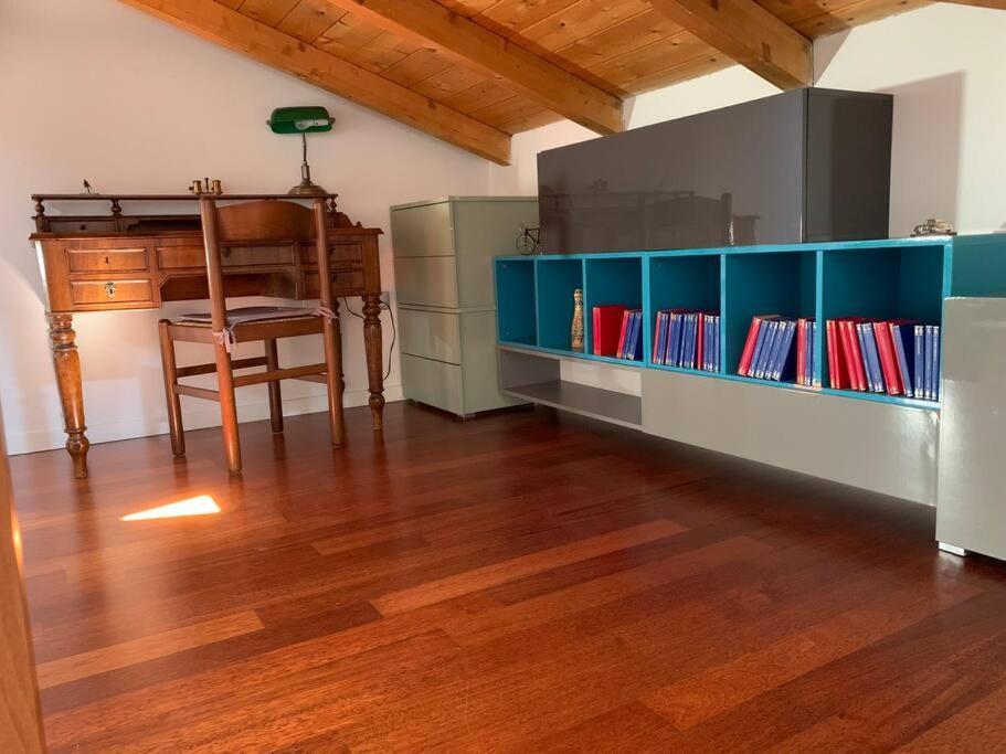 Appartamento Andrew'S House Con Parcheggio Privato 安佐拉德莱米拉 外观 照片