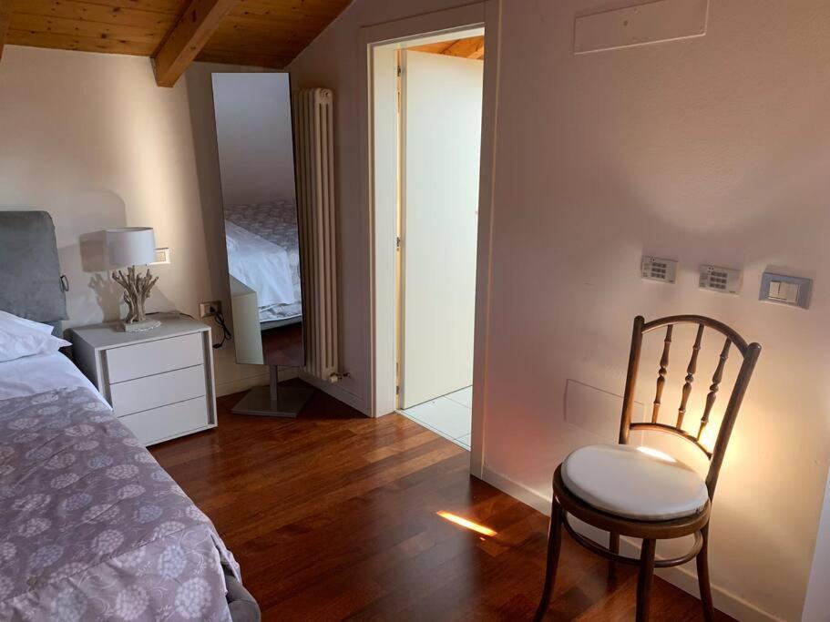 Appartamento Andrew'S House Con Parcheggio Privato 安佐拉德莱米拉 外观 照片