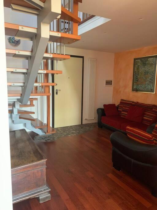 Appartamento Andrew'S House Con Parcheggio Privato 安佐拉德莱米拉 外观 照片